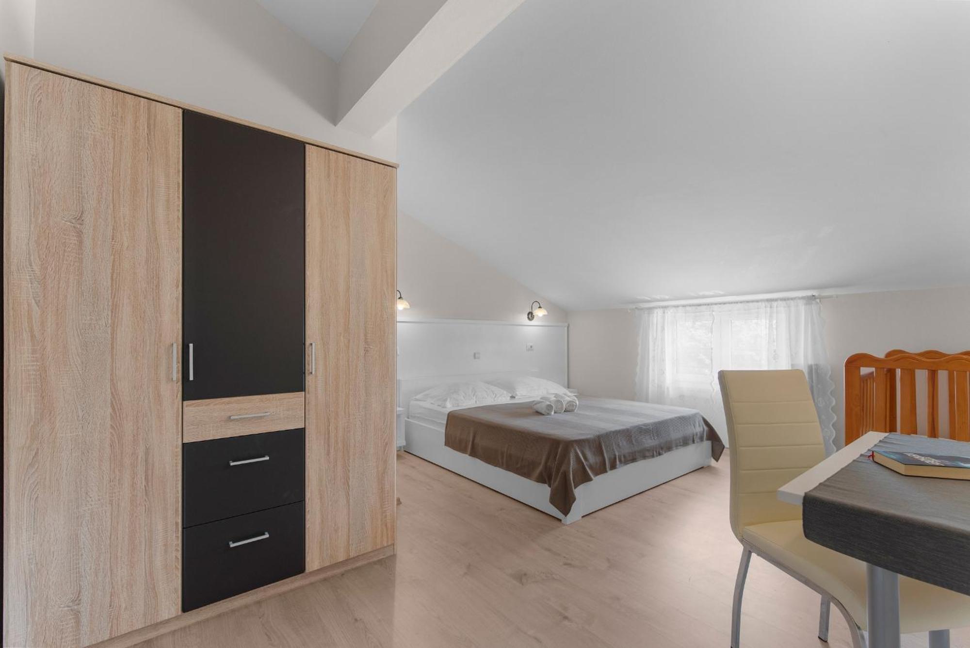 Villa Hope - Apartments With Shared Pool Porec Ruang foto