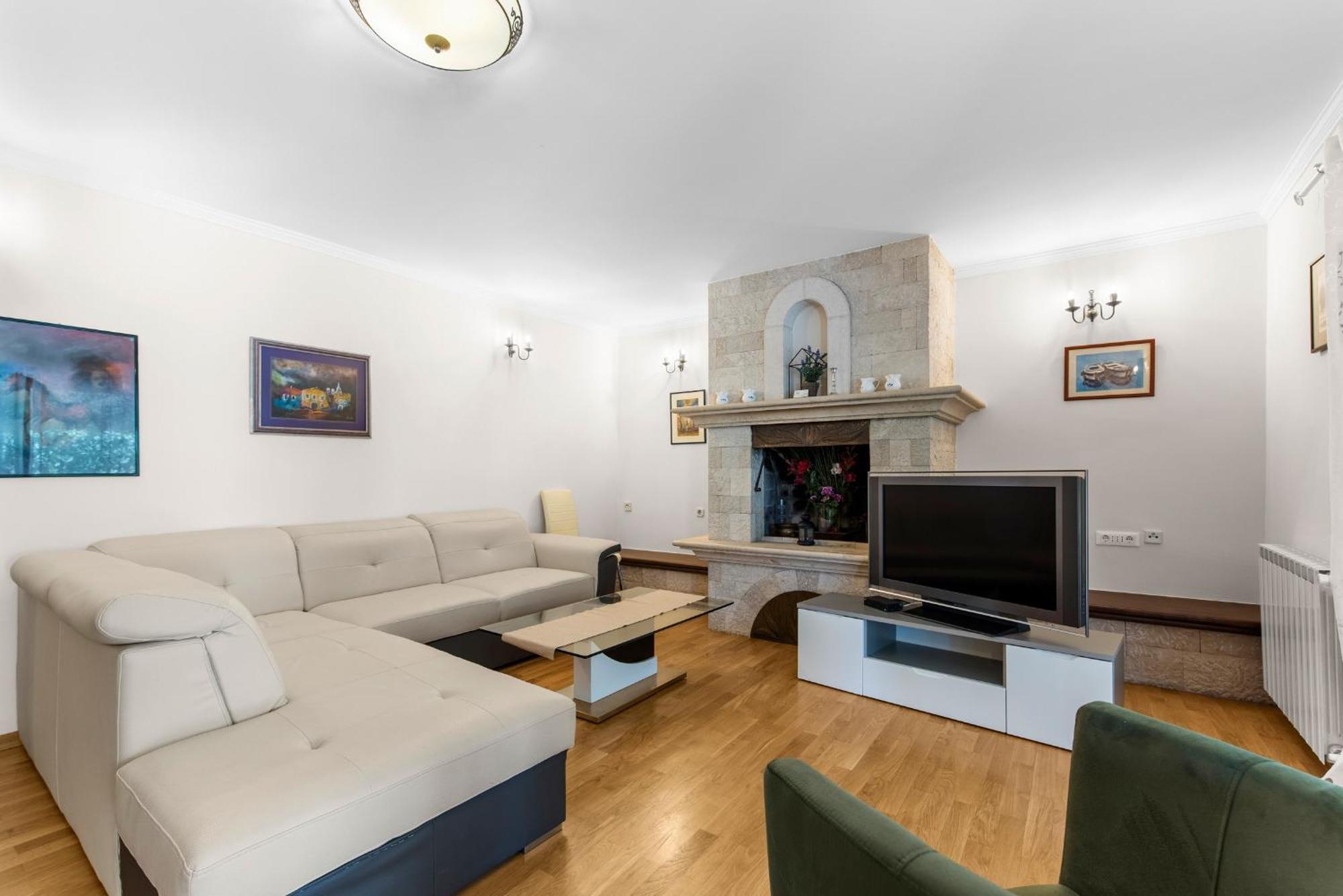 Villa Hope - Apartments With Shared Pool Porec Ruang foto