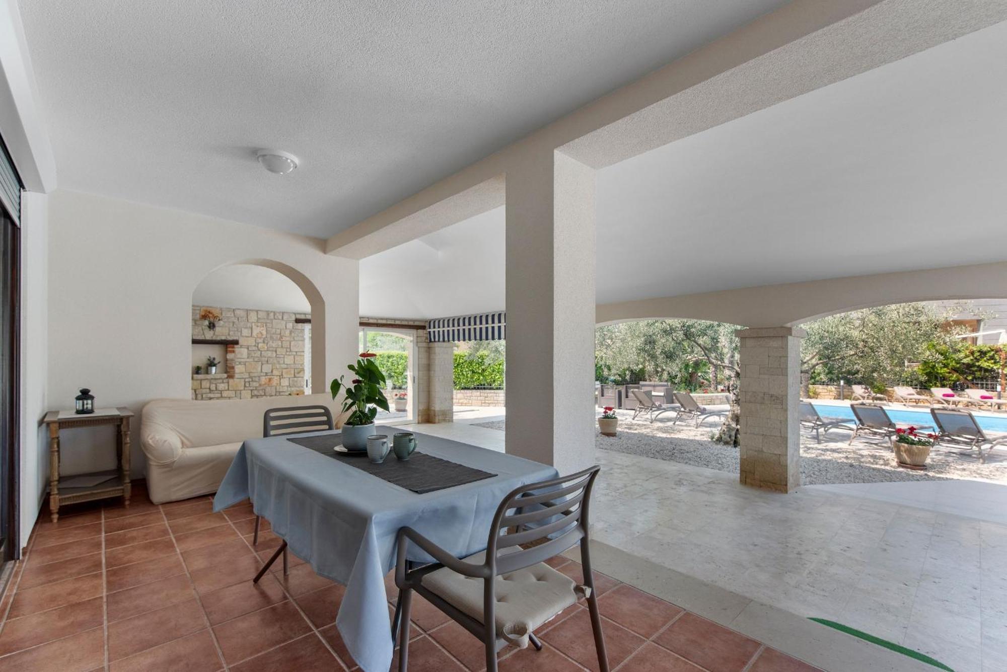 Villa Hope - Apartments With Shared Pool Porec Ruang foto