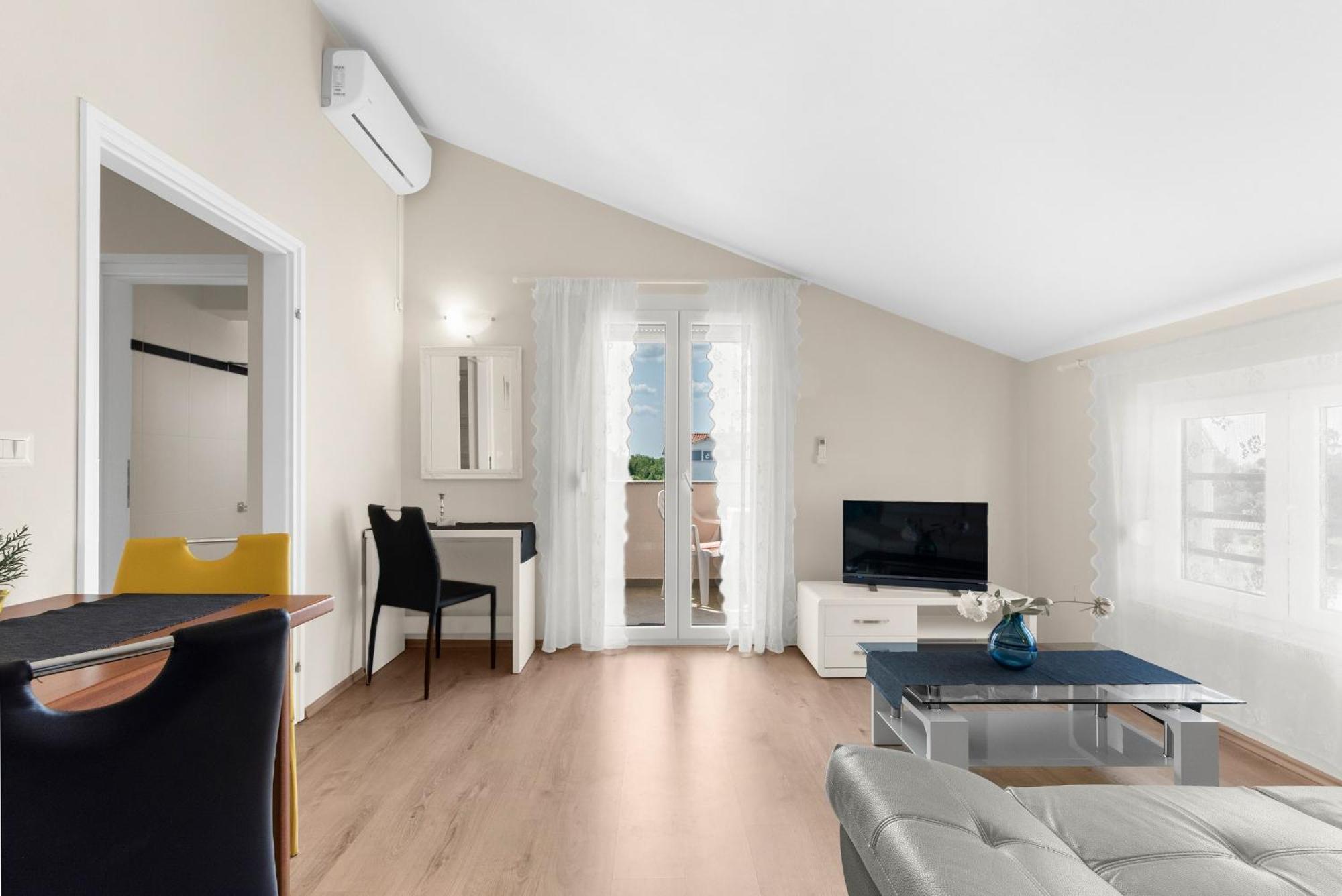 Villa Hope - Apartments With Shared Pool Porec Ruang foto