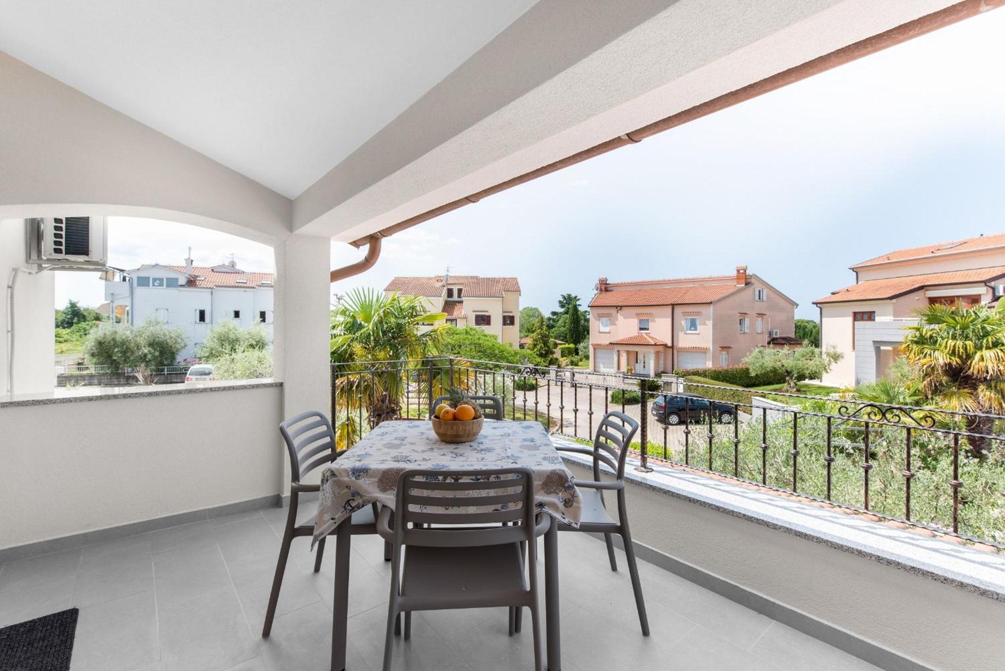 Villa Hope - Apartments With Shared Pool Porec Ruang foto
